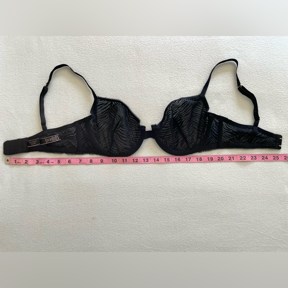 VICTORIA’S SECRET Very Sexy Unlined Demi Bra Zebra Lace Black 34D Sheer Lingerie - Picture 13 of 15